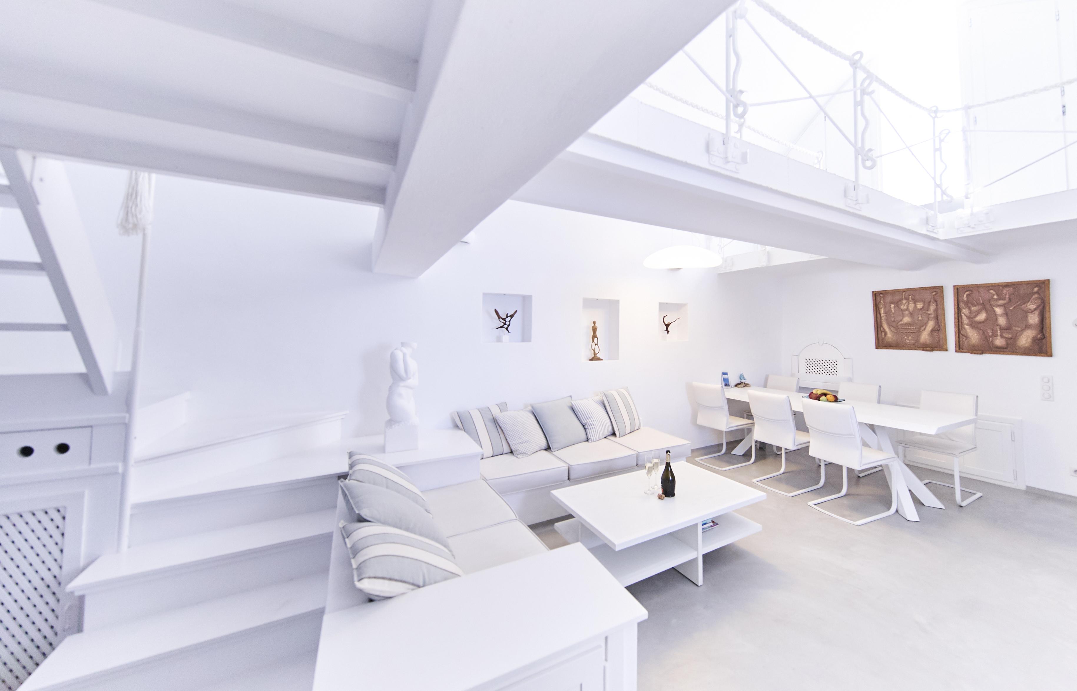 Trieris Villa & Suites Firá Buitenkant foto
