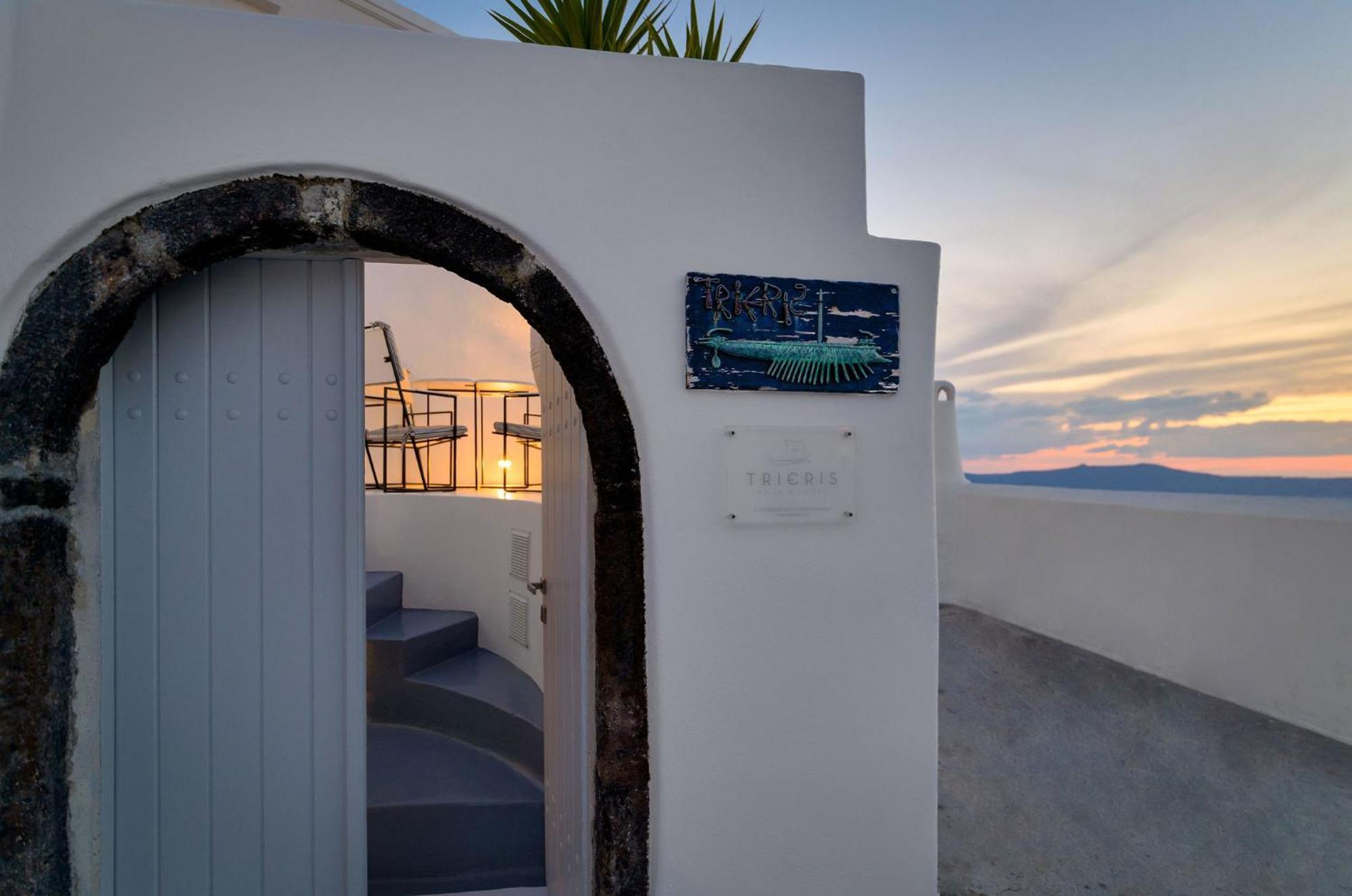 Trieris Villa & Suites Firá Buitenkant foto