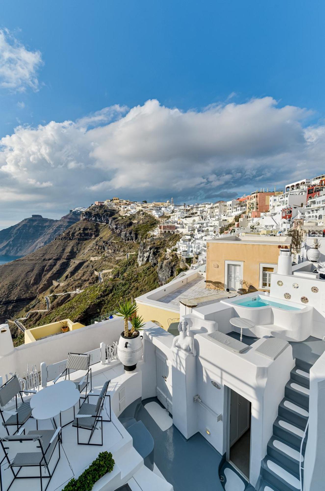 Trieris Villa & Suites Firá Buitenkant foto
