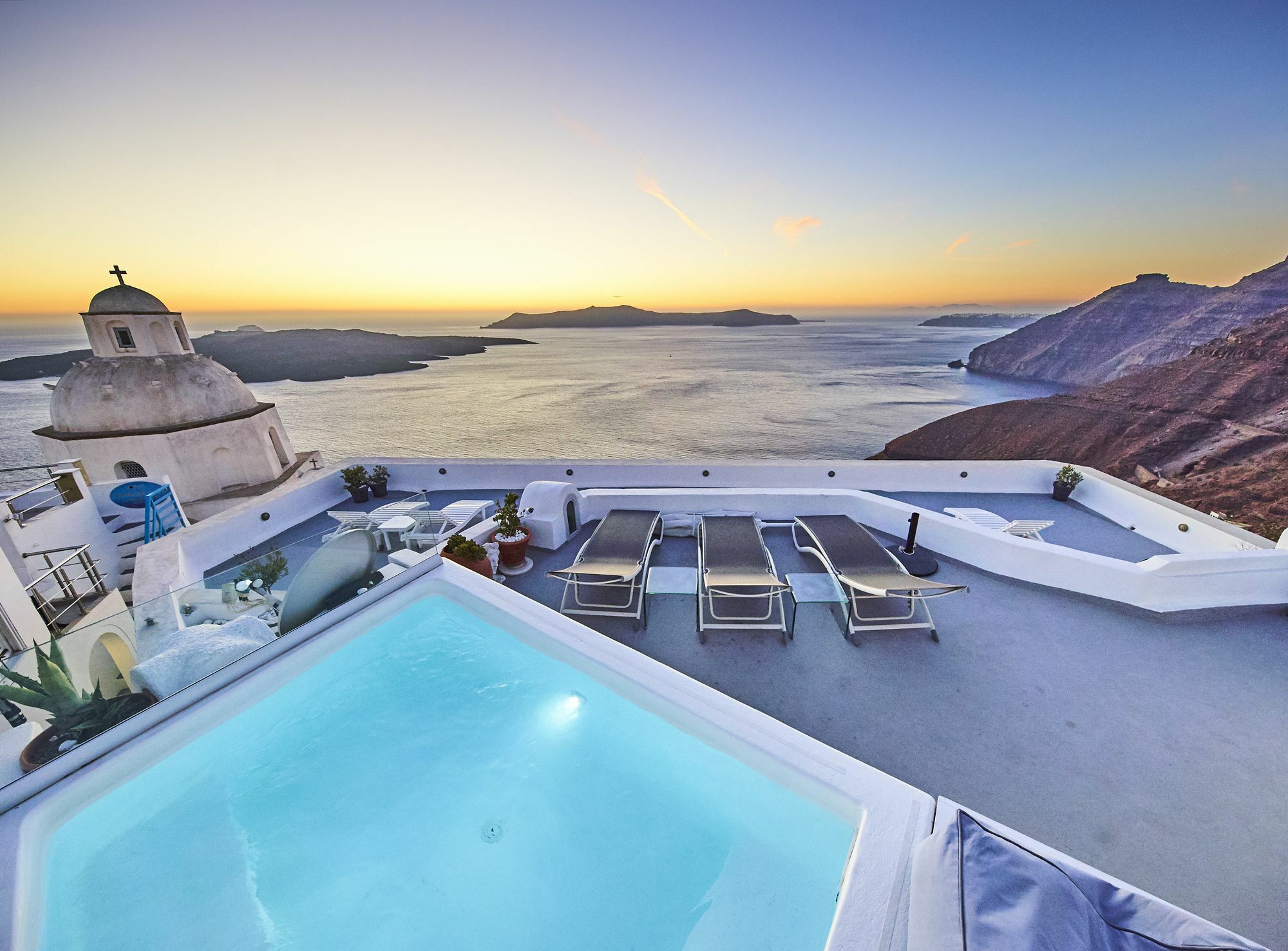 Trieris Villa & Suites Firá Buitenkant foto