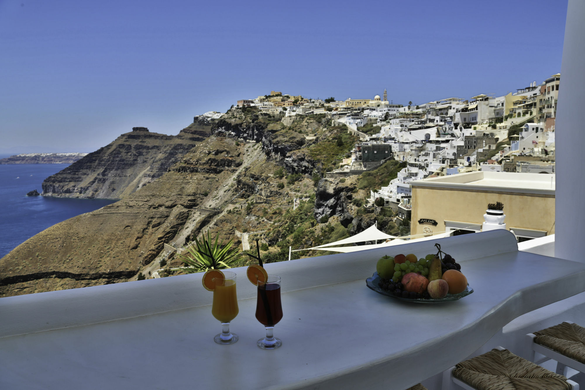 Trieris Villa & Suites Firá Buitenkant foto